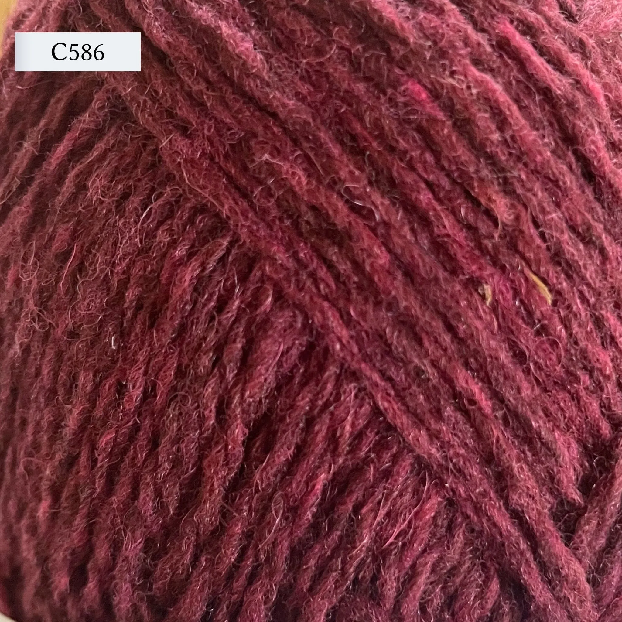 Retrosaria Brusca Worsted Yarn