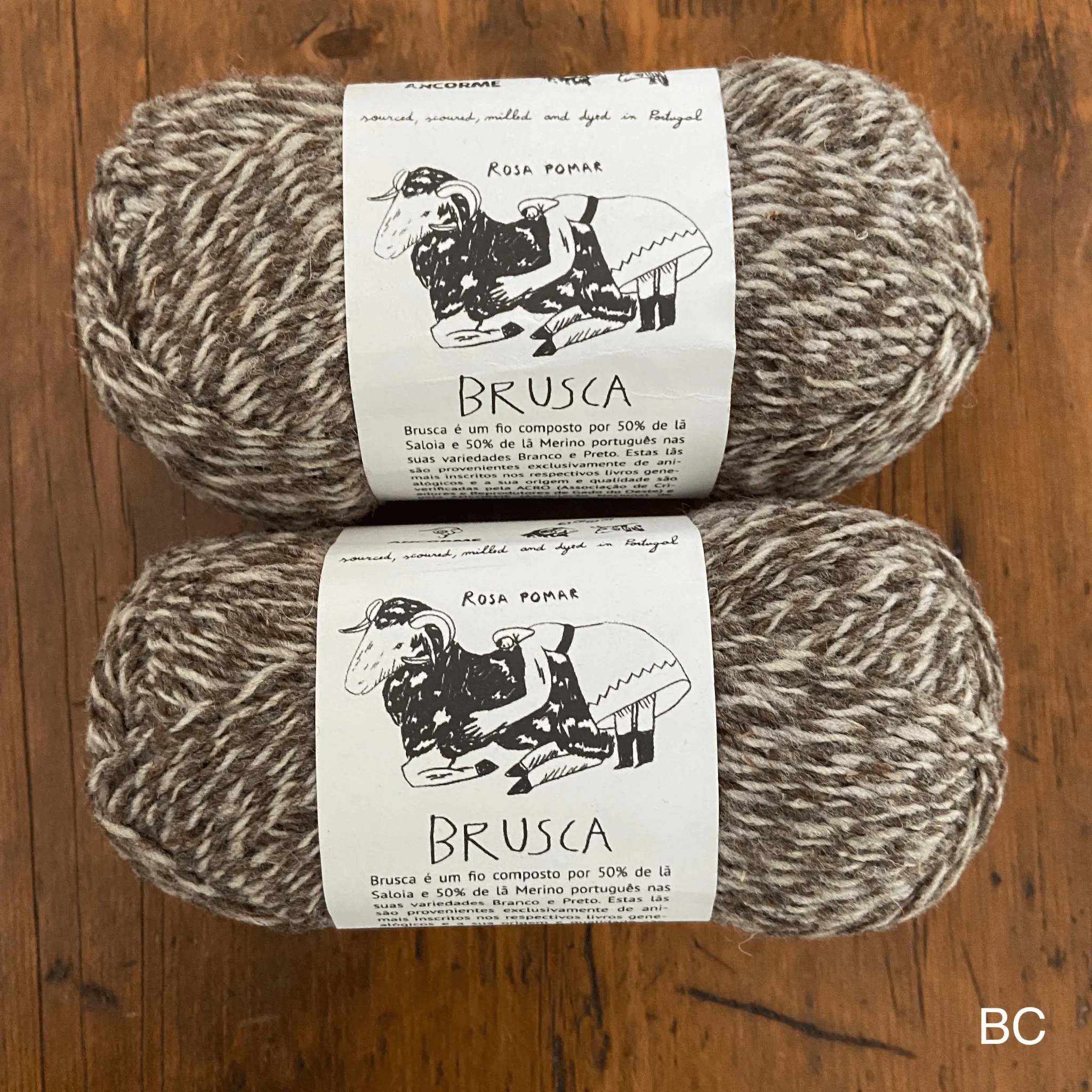 Retrosaria Brusca Worsted Yarn