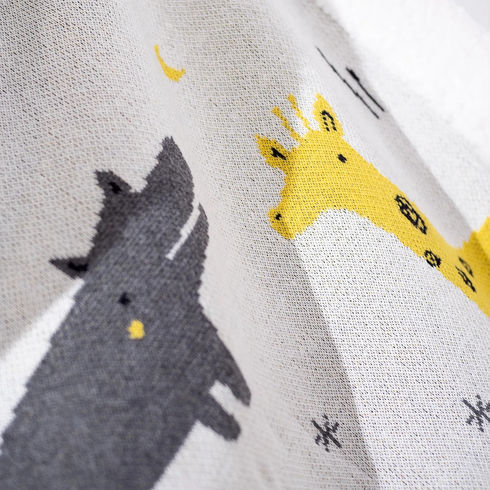 Throw / Blanket - Knitted Safari